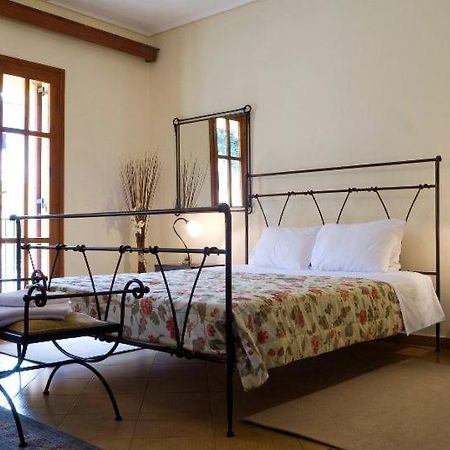 Krinides Hotel Kalavryta Esterno foto
