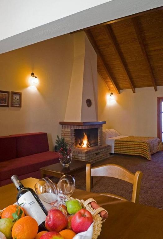 Krinides Hotel Kalavryta Esterno foto